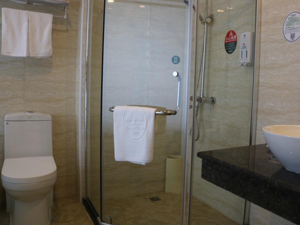 Greentree Inn Shandong Rizhao East Haiqu Road Business Hotel Exterior photo